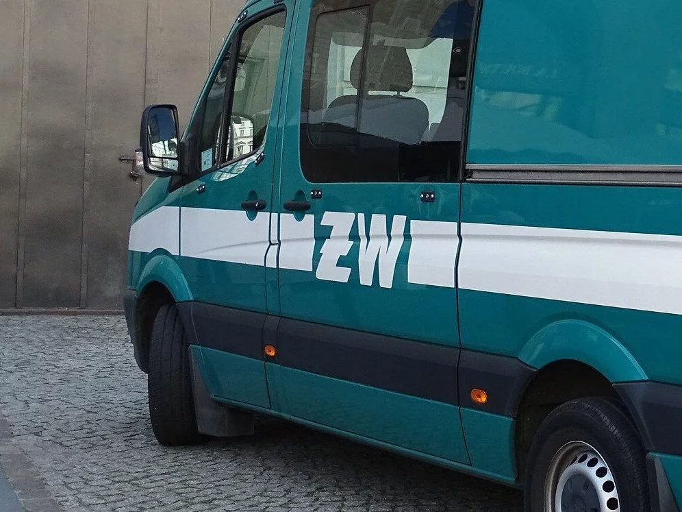 Niebezpieczny incydent na ćwiczeniach wojskowych. Pocisk trafił w dom
