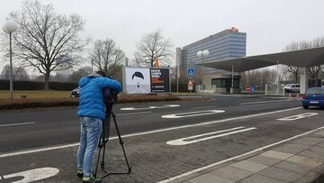 Billboard przed siedzibą ZDF
