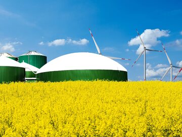 Biogazownia i farma wiatrowa
