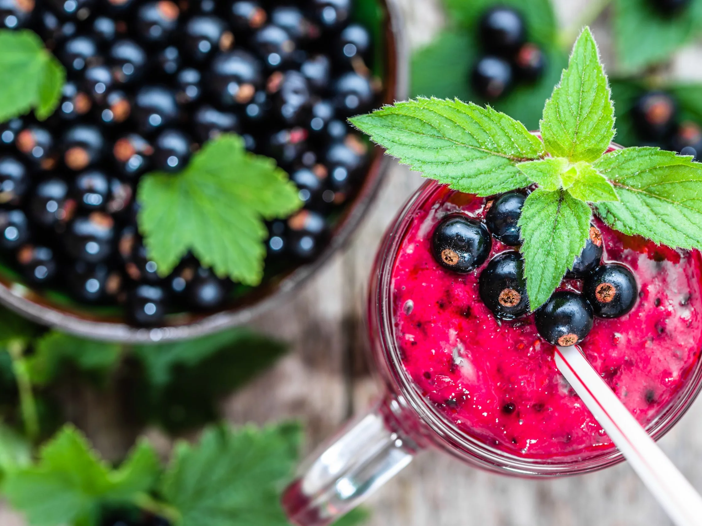 Smoothie z porzeczek i awokado