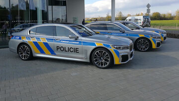 BMW 745 Le xDrive czeskiej policji