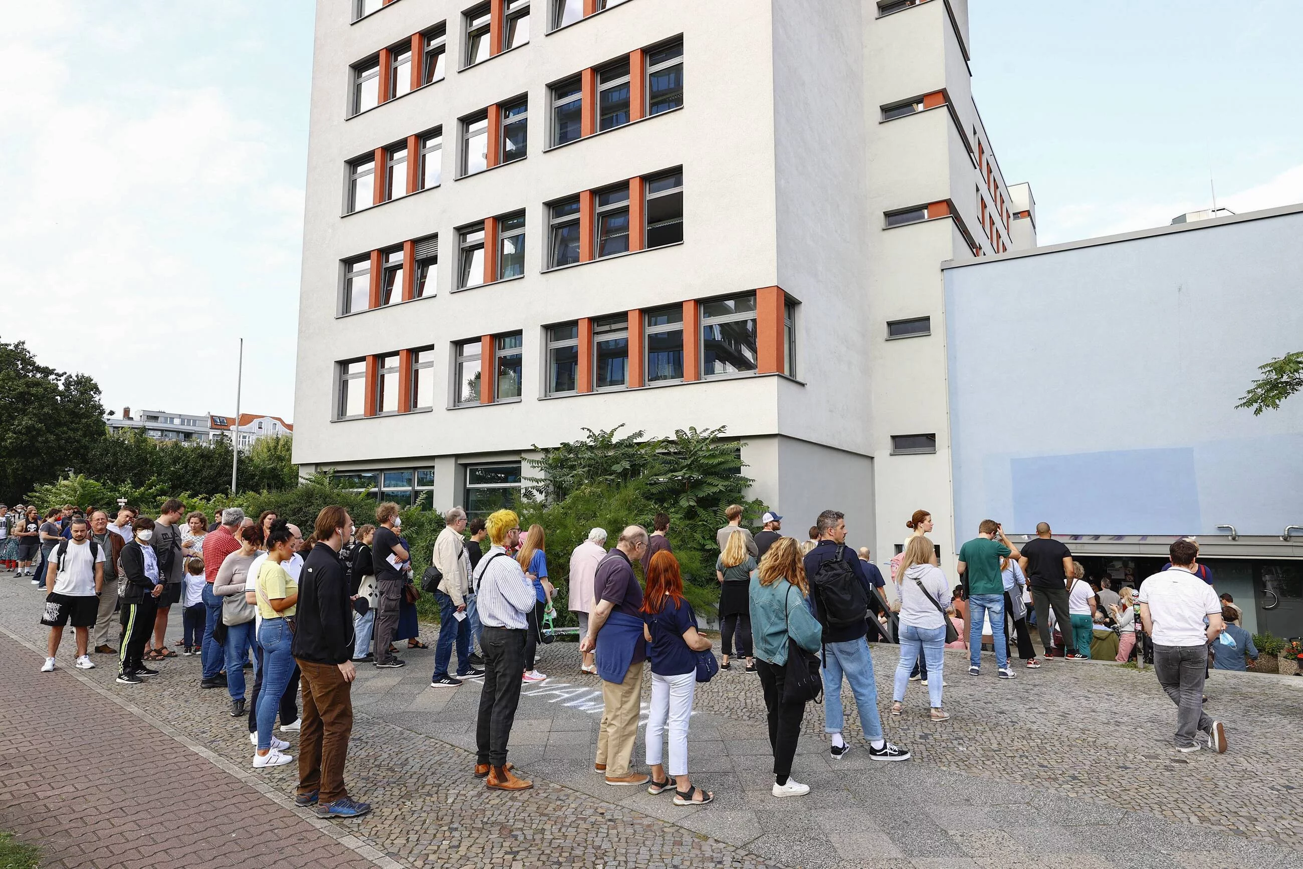 Kolejna do lokalu wyborczego w Berlinie