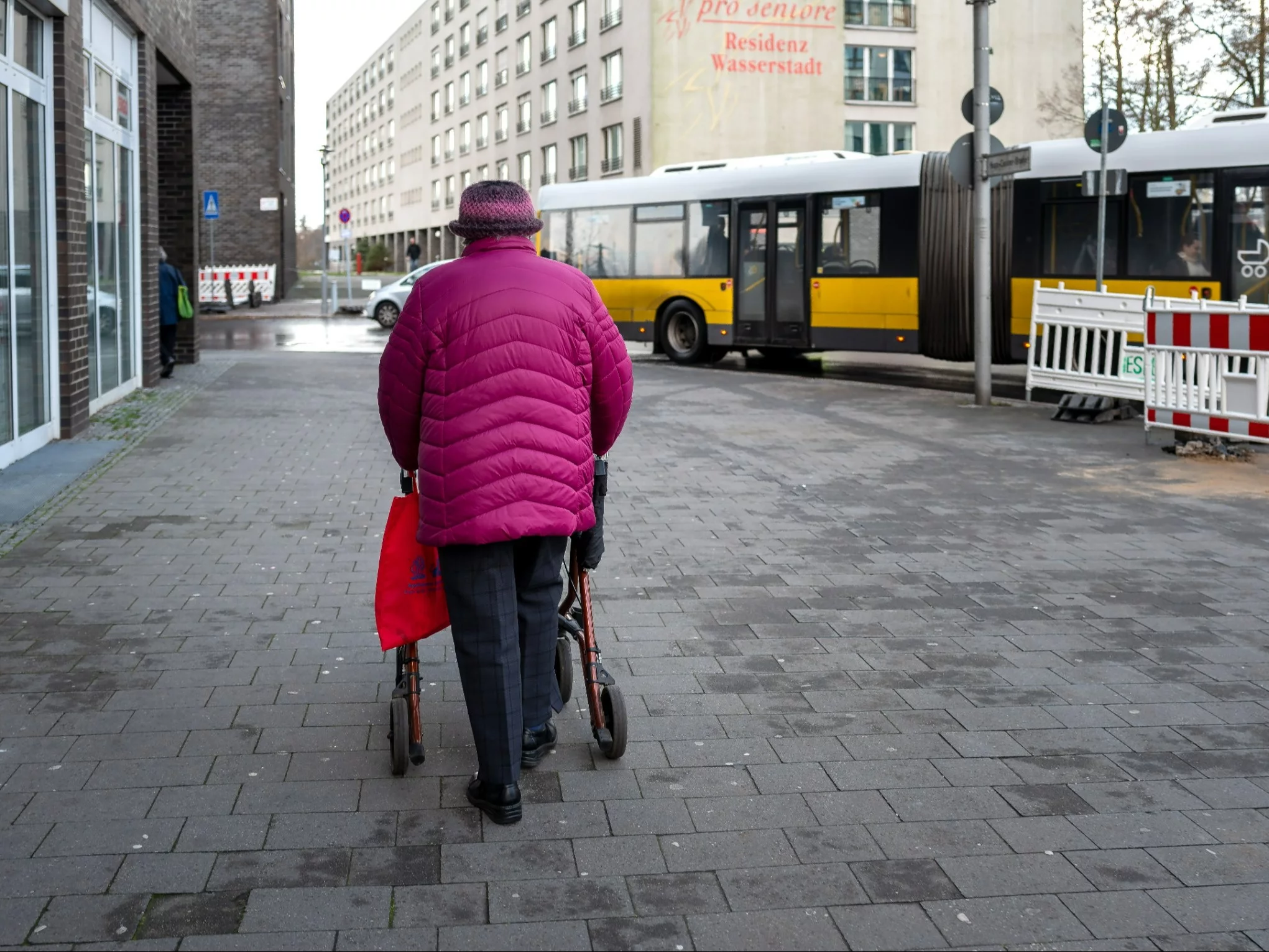Bon senioralny zagrożony? Wątpliwości w samym rządzie