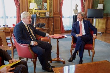 Boris Johnson i John Kerry