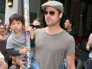 Brad Pitt z małym Paxem Jolie-Pitt
