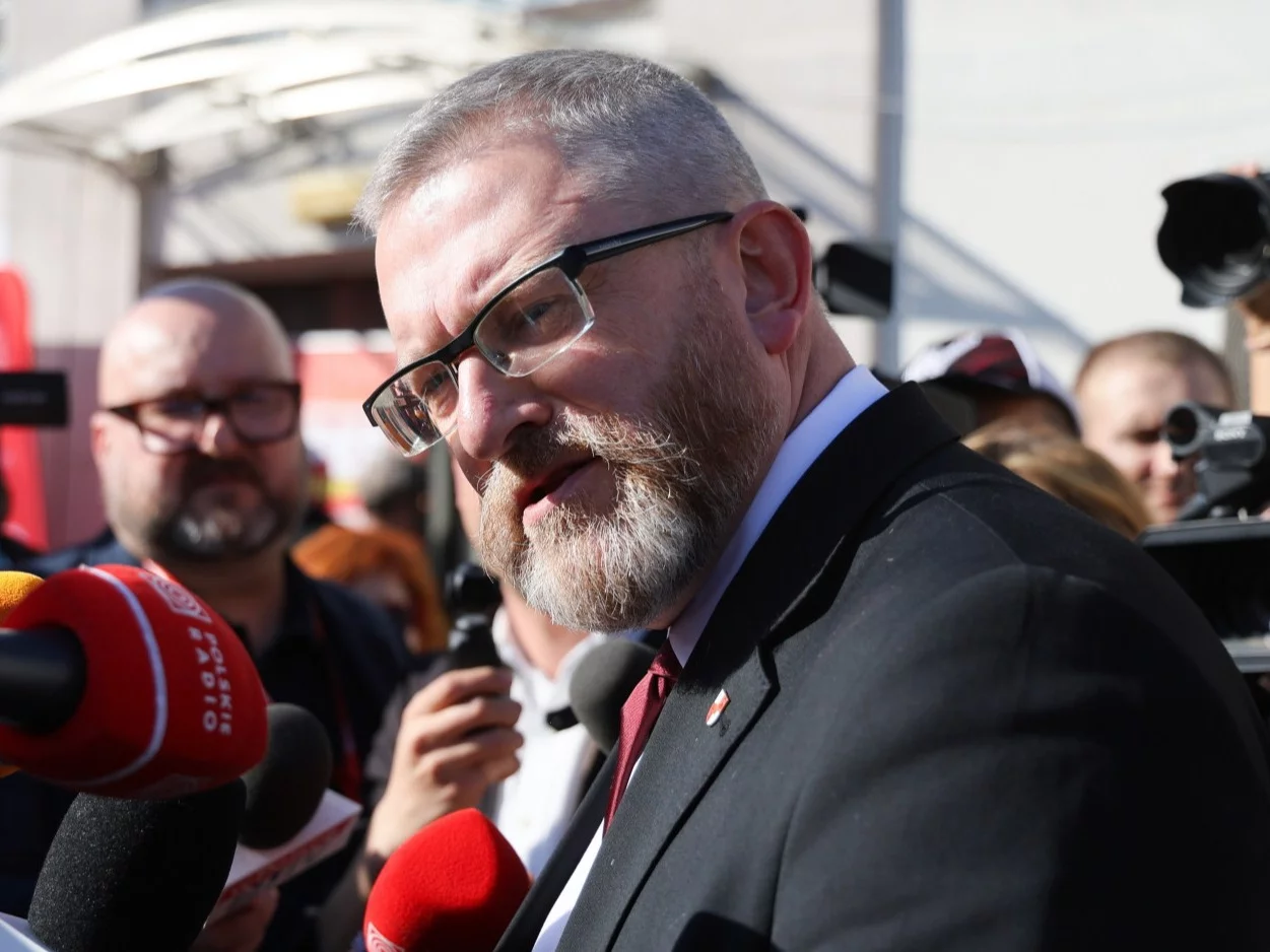 Dziennikarz TVN24 nie wytrzymał po słowach Malarza. „Niech mnie pan jeszcze gaśnicą potraktuje”