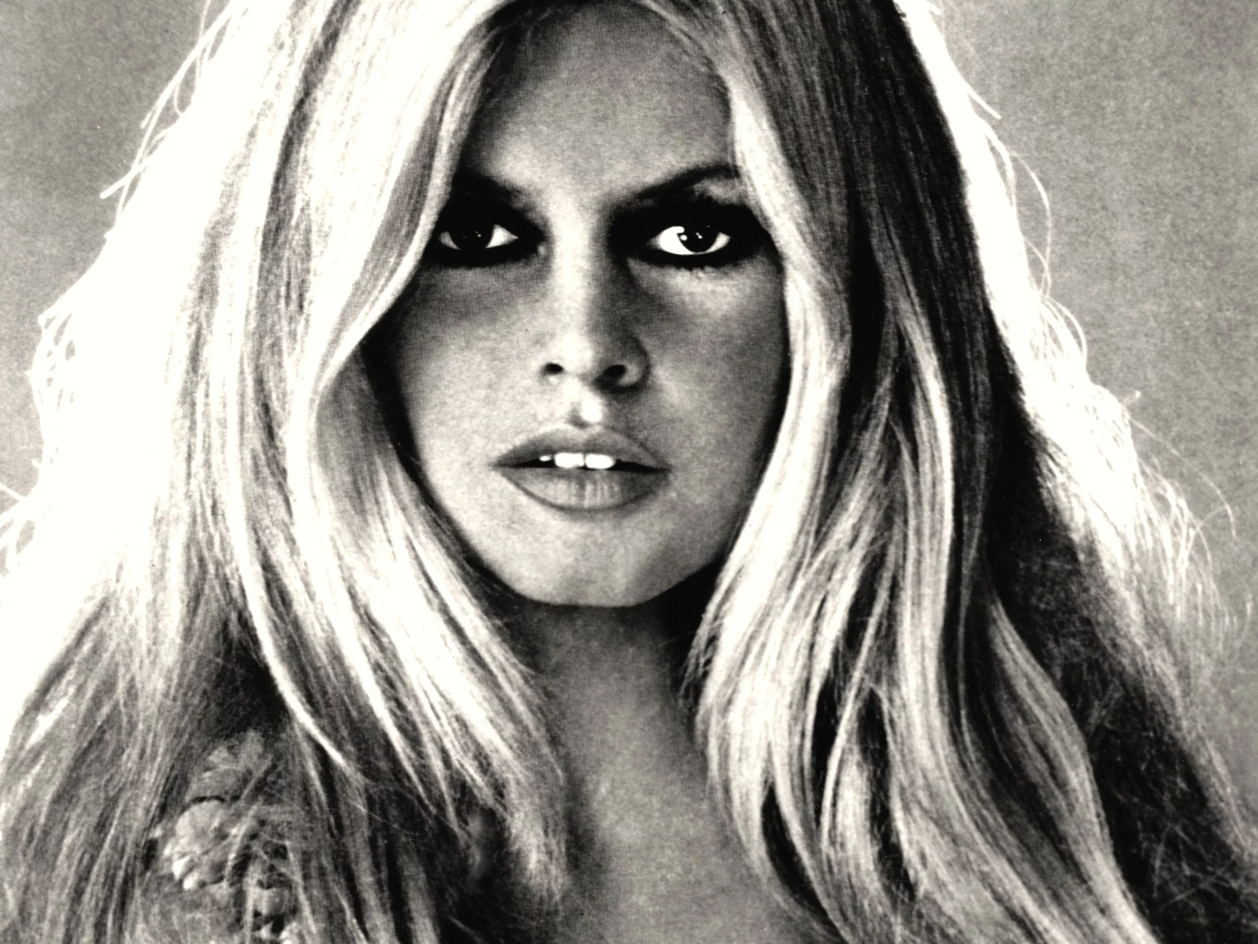 Muzyczny hołd dla Brigitte Bardot. Top przebojów z jej „udziałem”