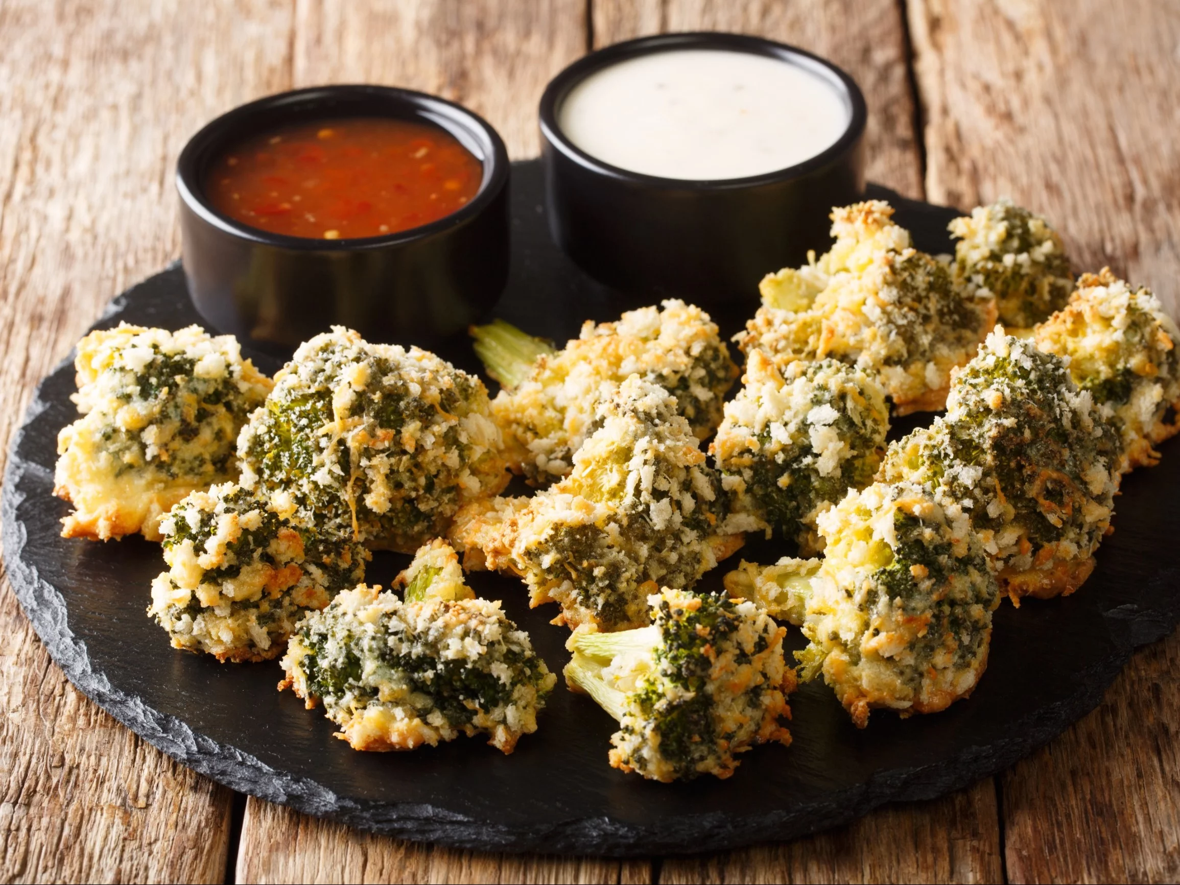 Przekąska z brokułów w parmezanie