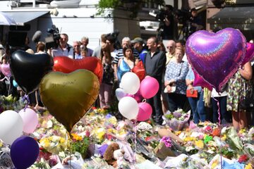 Brytyjczycy upamiętniają ofiary zamachu w Manchesterze