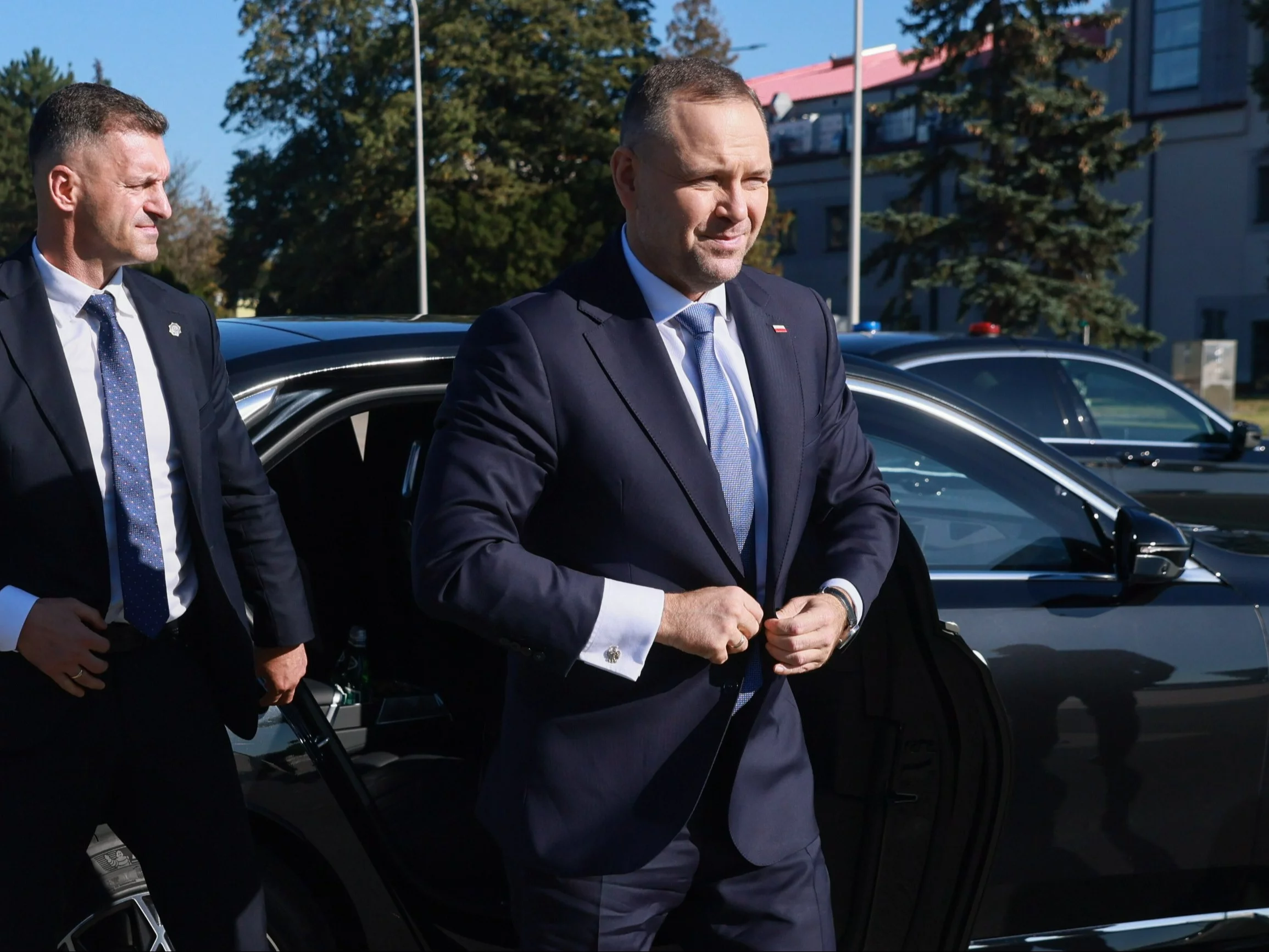 Burza po deklaracji Karola Nawrockiego. „Chwalić się głupotą” kontra „NIE dla deprawacji”
