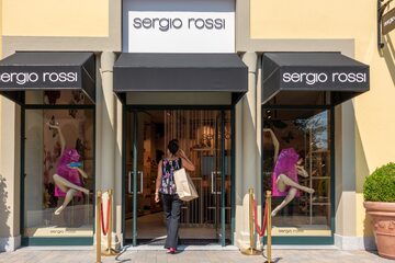 Butik marki Sergio Rossi, zdjęcie ilustracyjne