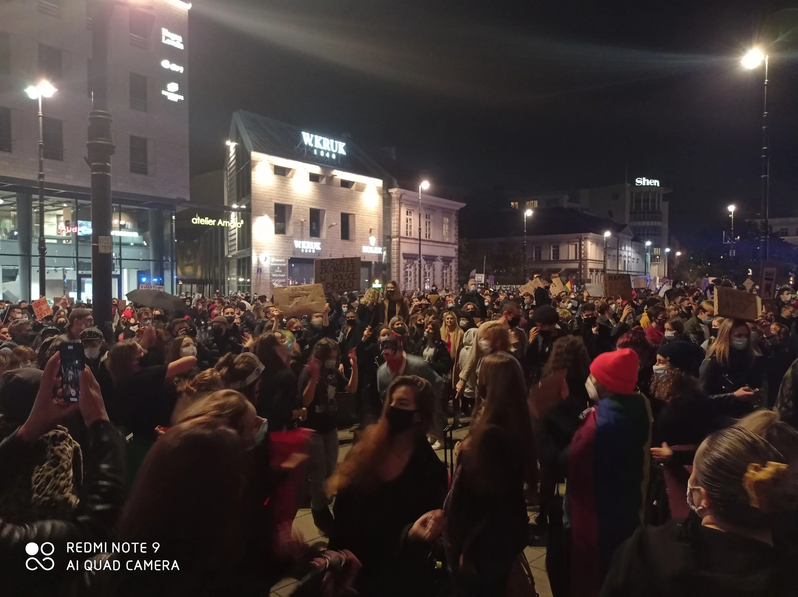 Protest na placu Trzech Krzyży