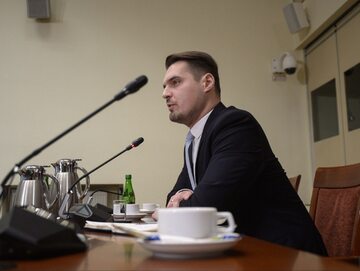 Były poseł Michał Wypij podczas posiedzenia komisji śledczej ds. wyborów kopertowych