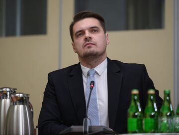 Były poseł Porozumienia Michał Wypij podczas posiedzenia sejmowej komisji śledczej ds. wyborów kopertowych
