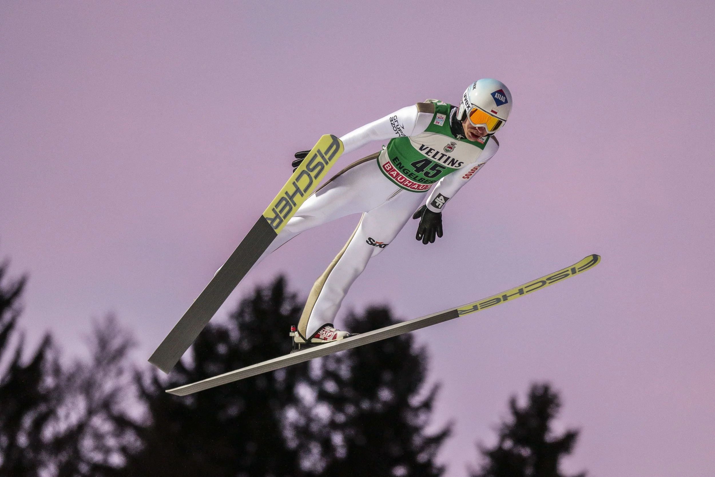 Kamil Stoch podczas zawodów w Elgenbergu