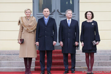 Ceremonia oficjalnego powitania Prezydenta RP Andrzeja Dudy i Małżonki przez Prezydenta RF Sauli Väinämö Niinistö i Małżonkę