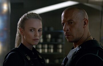 Charlize Theron i Vin Diesel w filmie „Szybcy i wściekli 8”