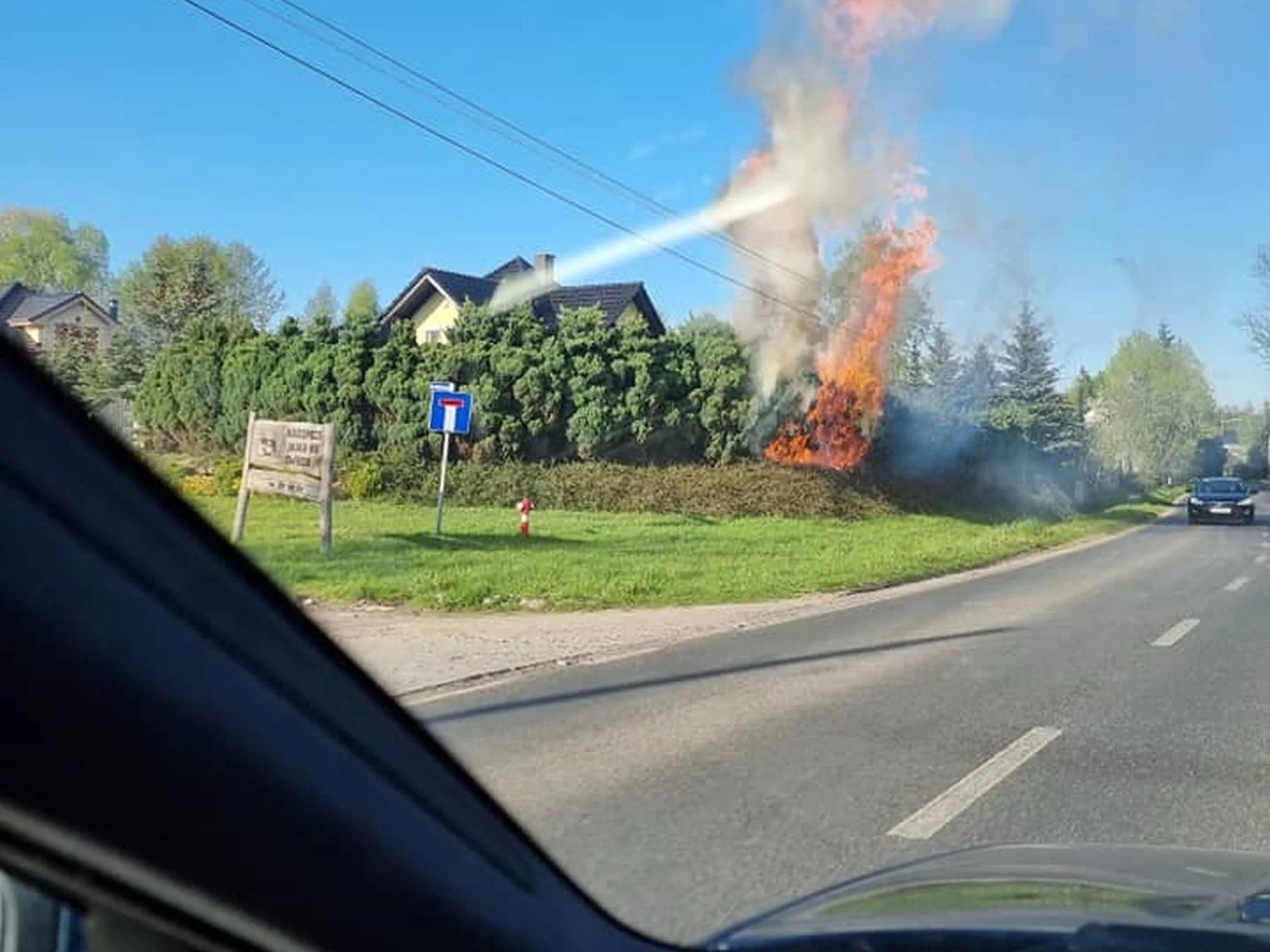 Pożar, który wybuchł po rozpaleniu grilla