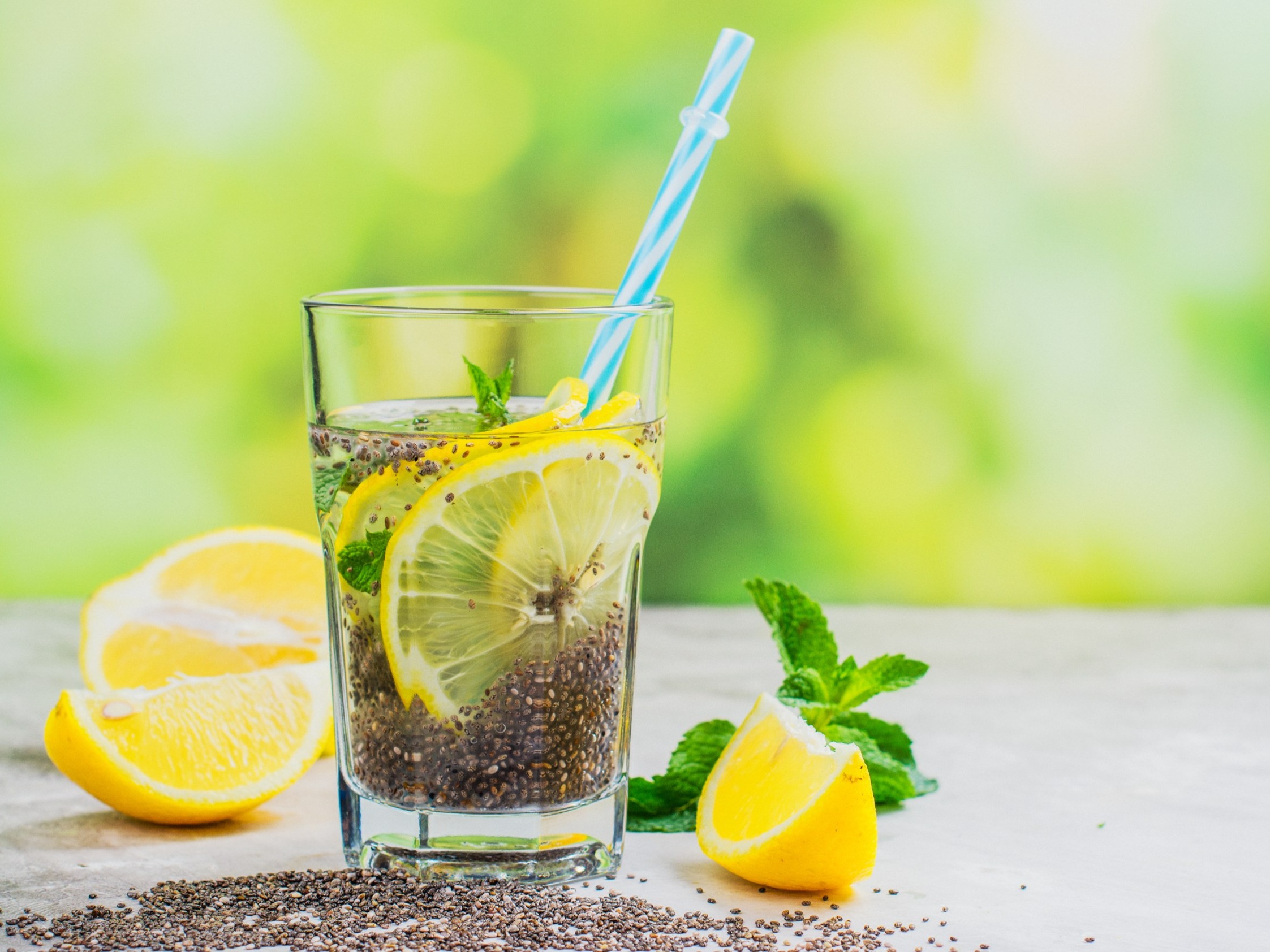 Meksykańska lemoniada najlepsza na upały. Wystarczy zalać te nasiona wodą