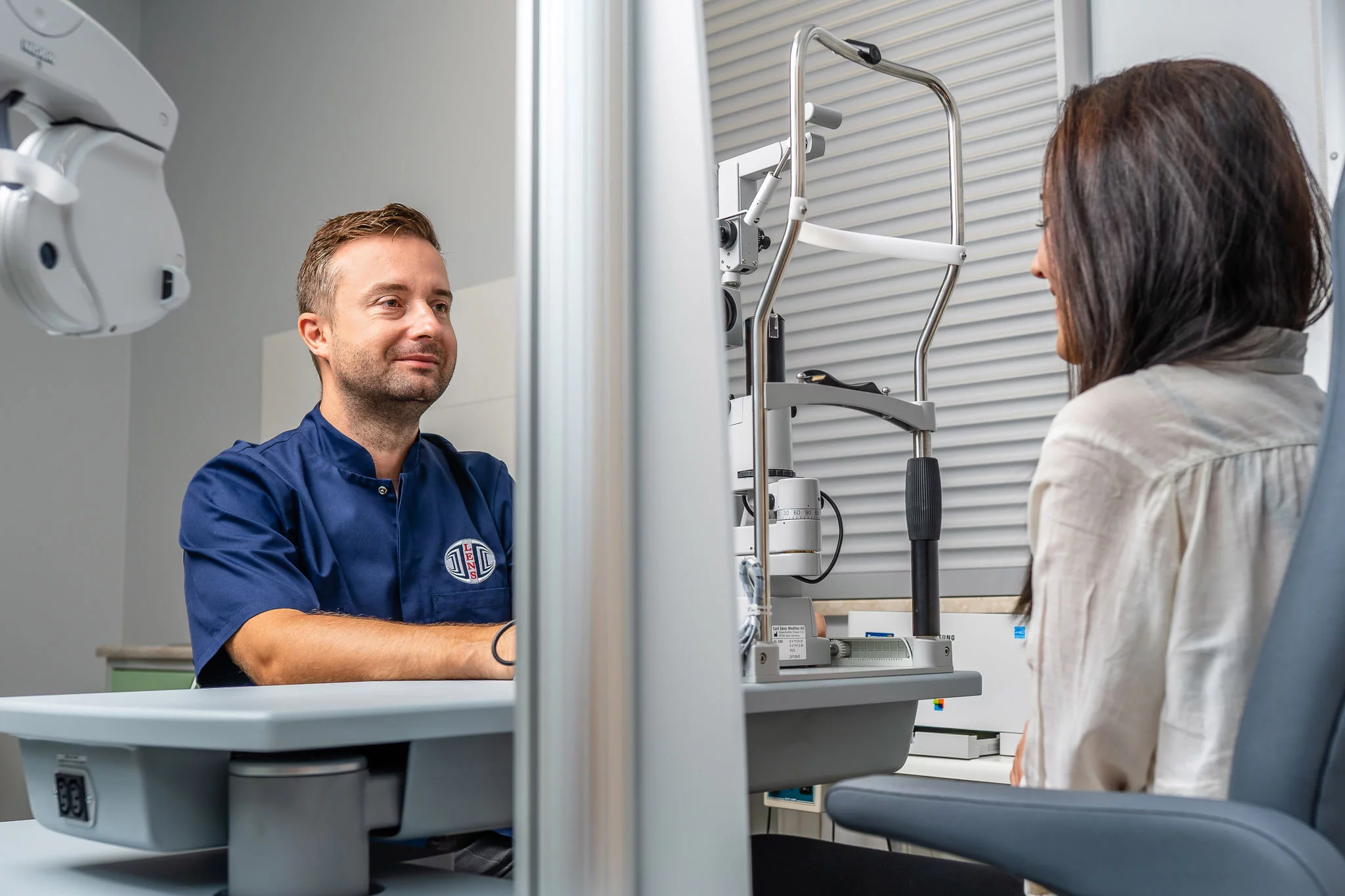 dr n. med. Dominik Zalewski z Centrum Diagnostyki i Mikrochirurgii Oka LENS w Olsztynie