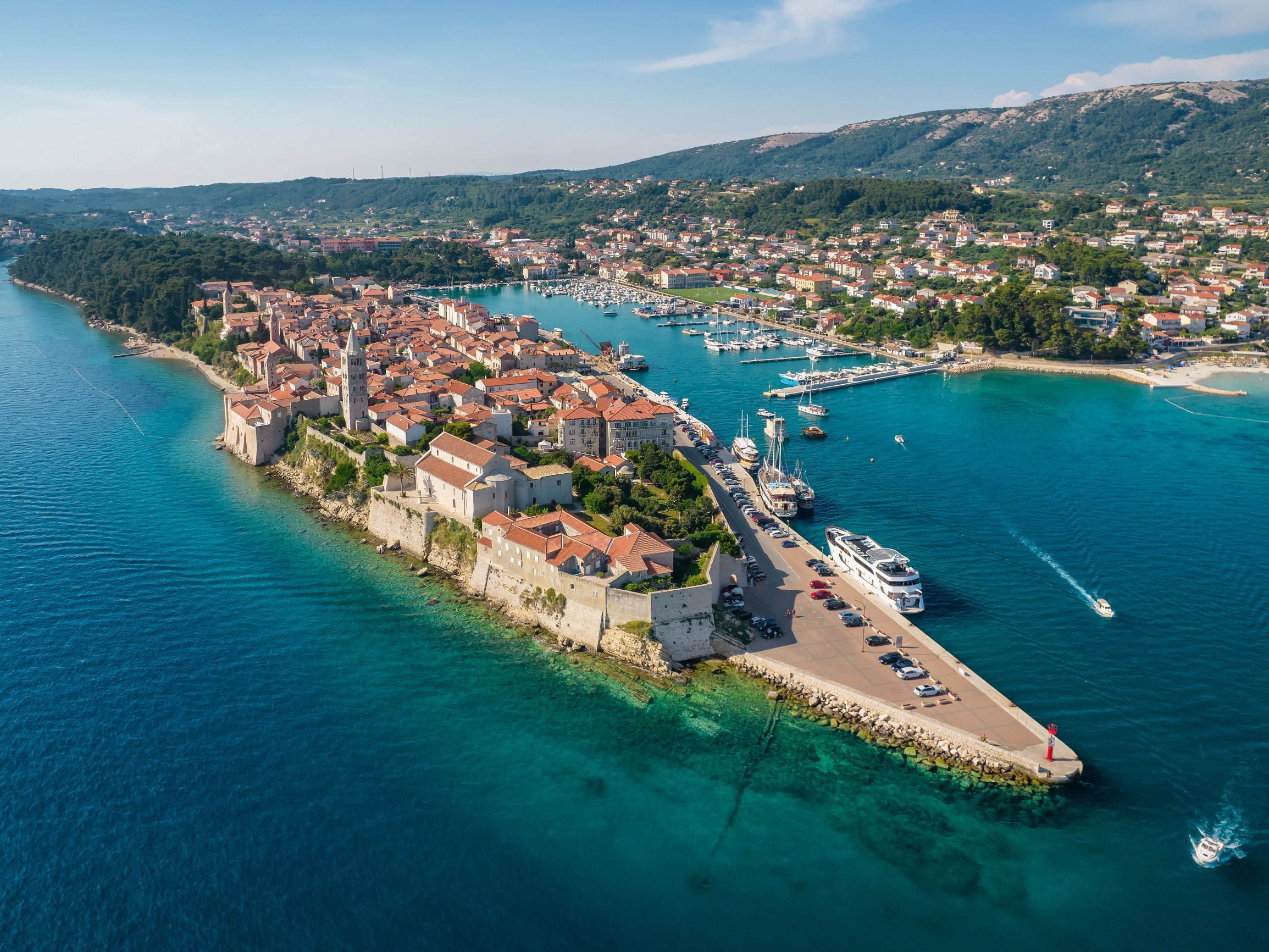 Tragedia na turystycznej wyspie. 2-latka wypadła ze zjeżdżalni. Nie żyje