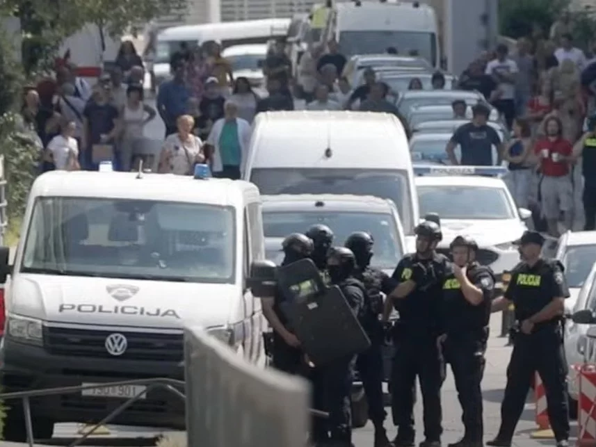 Policja przed szpitalem w Zagrzebiu