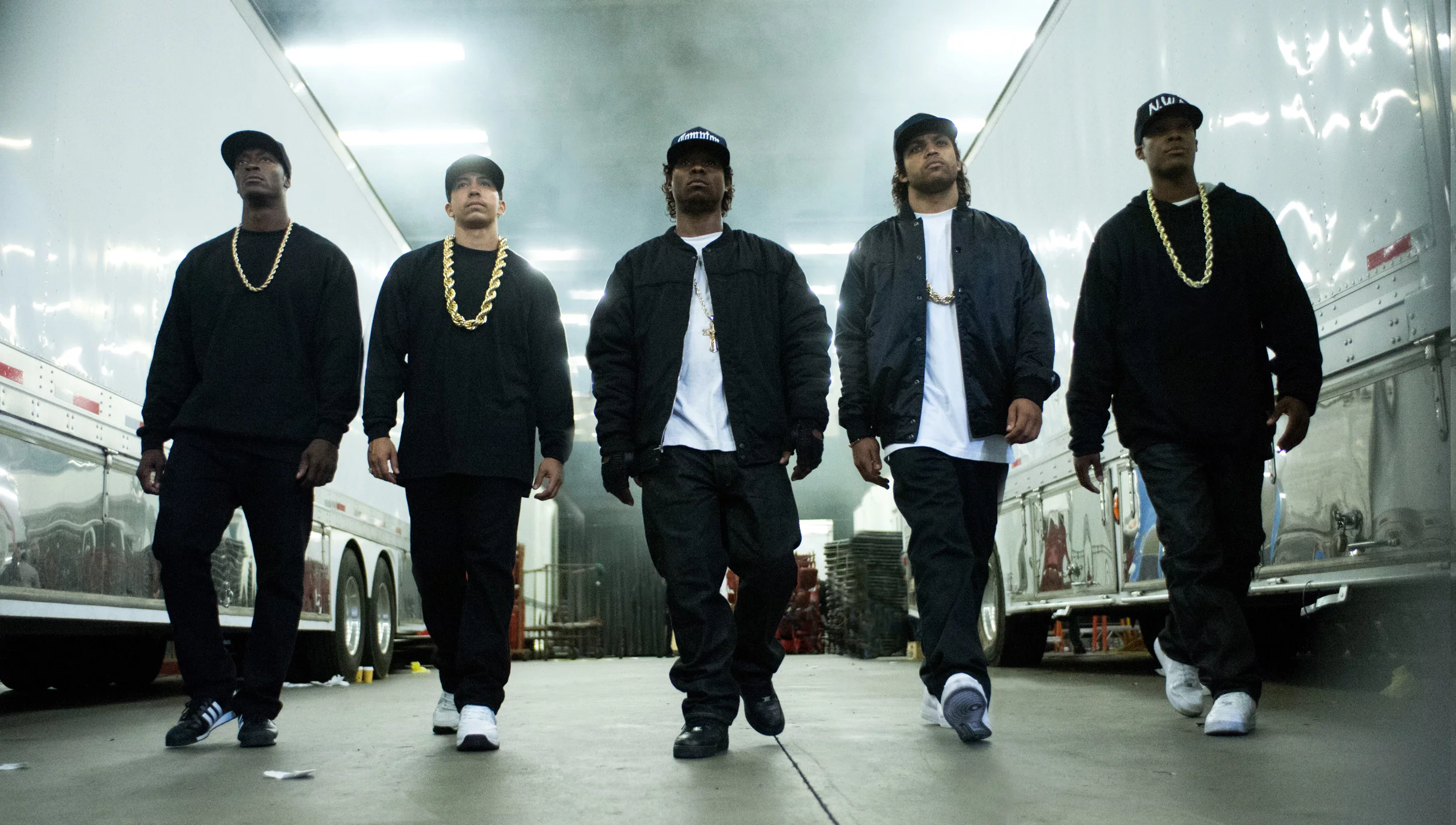 Kadr z filmu „Straight Outta Compton” (2015)