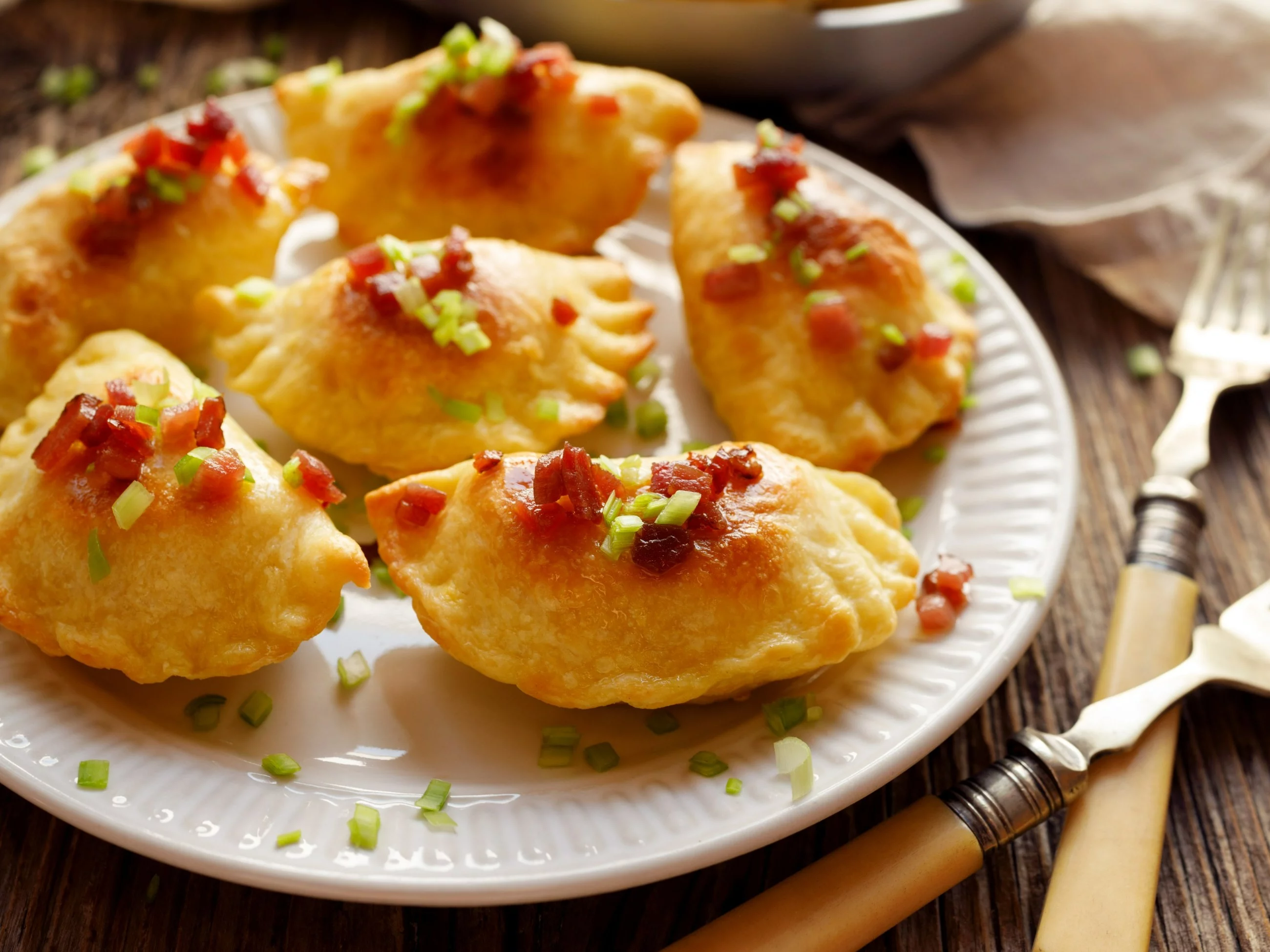 Pierogi pieczone z półkruchego ciasta