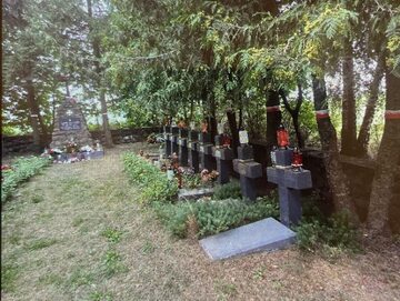 Cmentarz AK w Surkontach