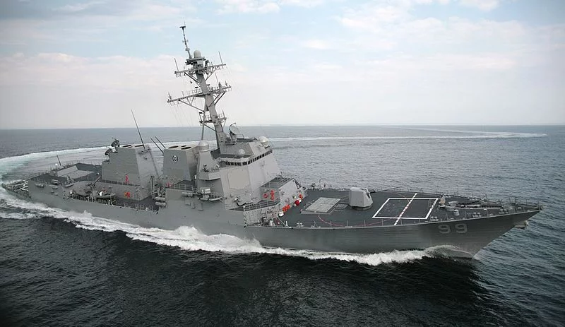 Niszczyciel USS Farragut (DDG-99)