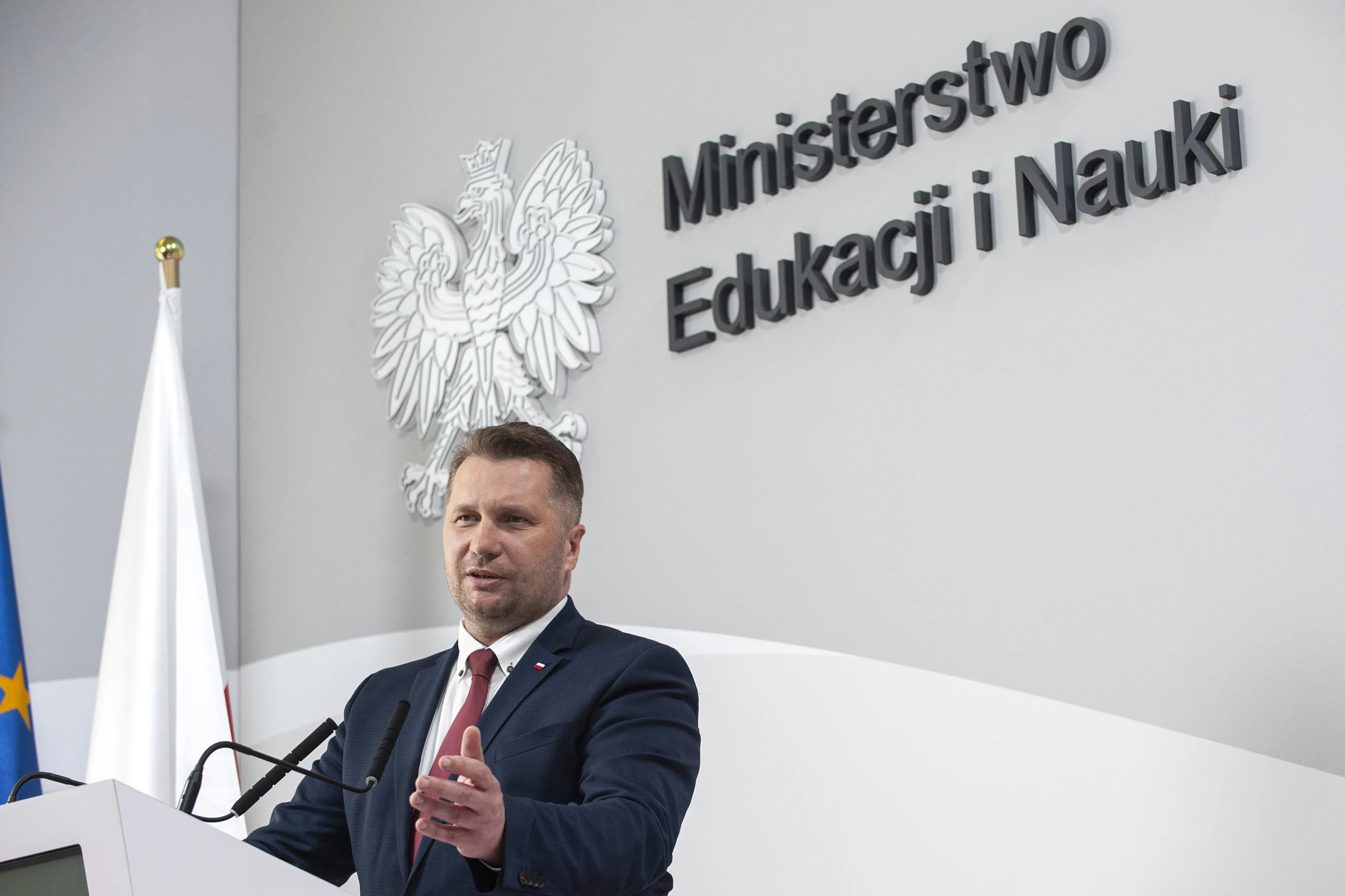 Przemysław Czarnek w czasie konferencji prasowej w Ministerstwie Edukacji i Nauki