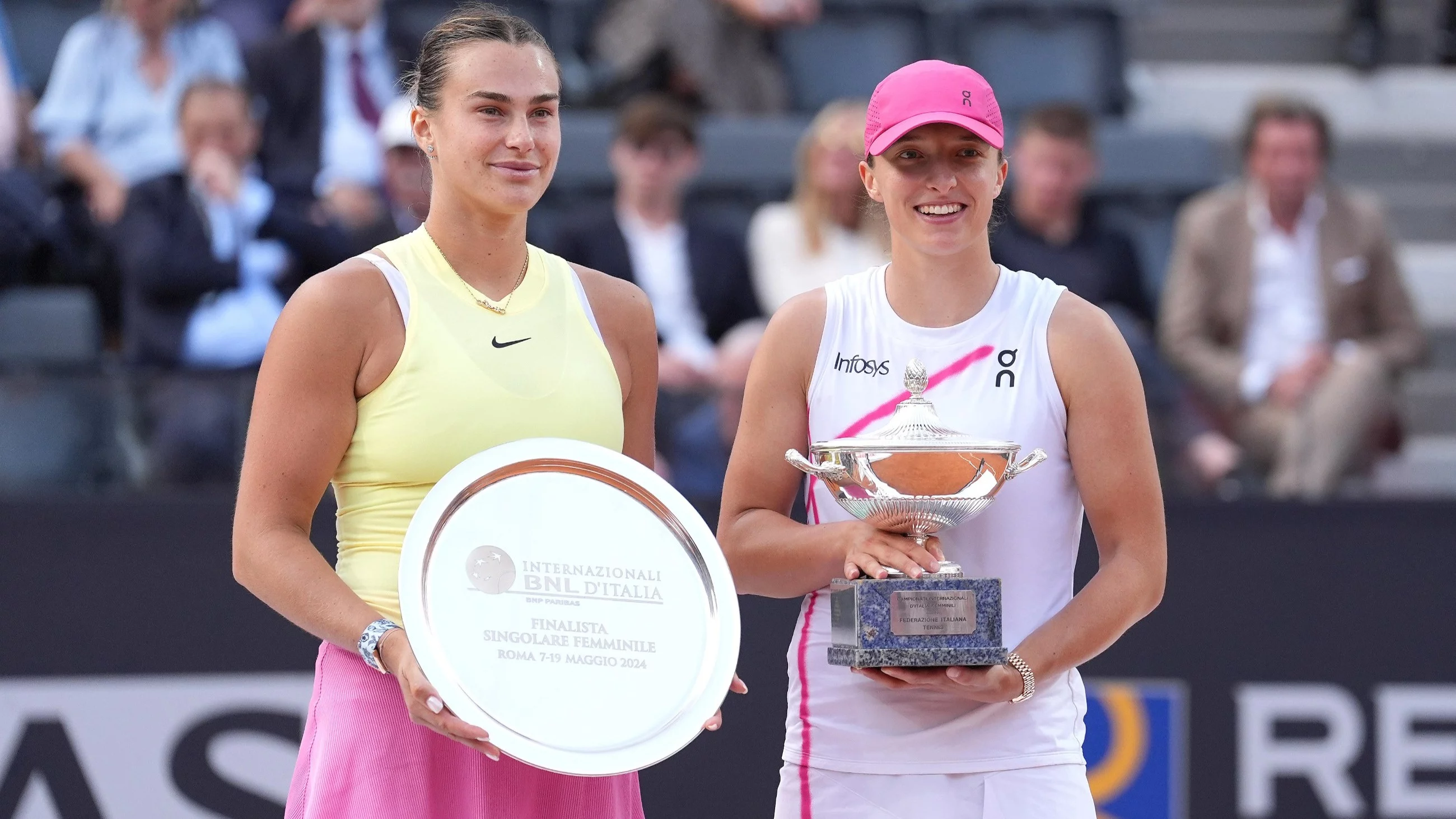 Aryna Sabalenka i Iga Świątek