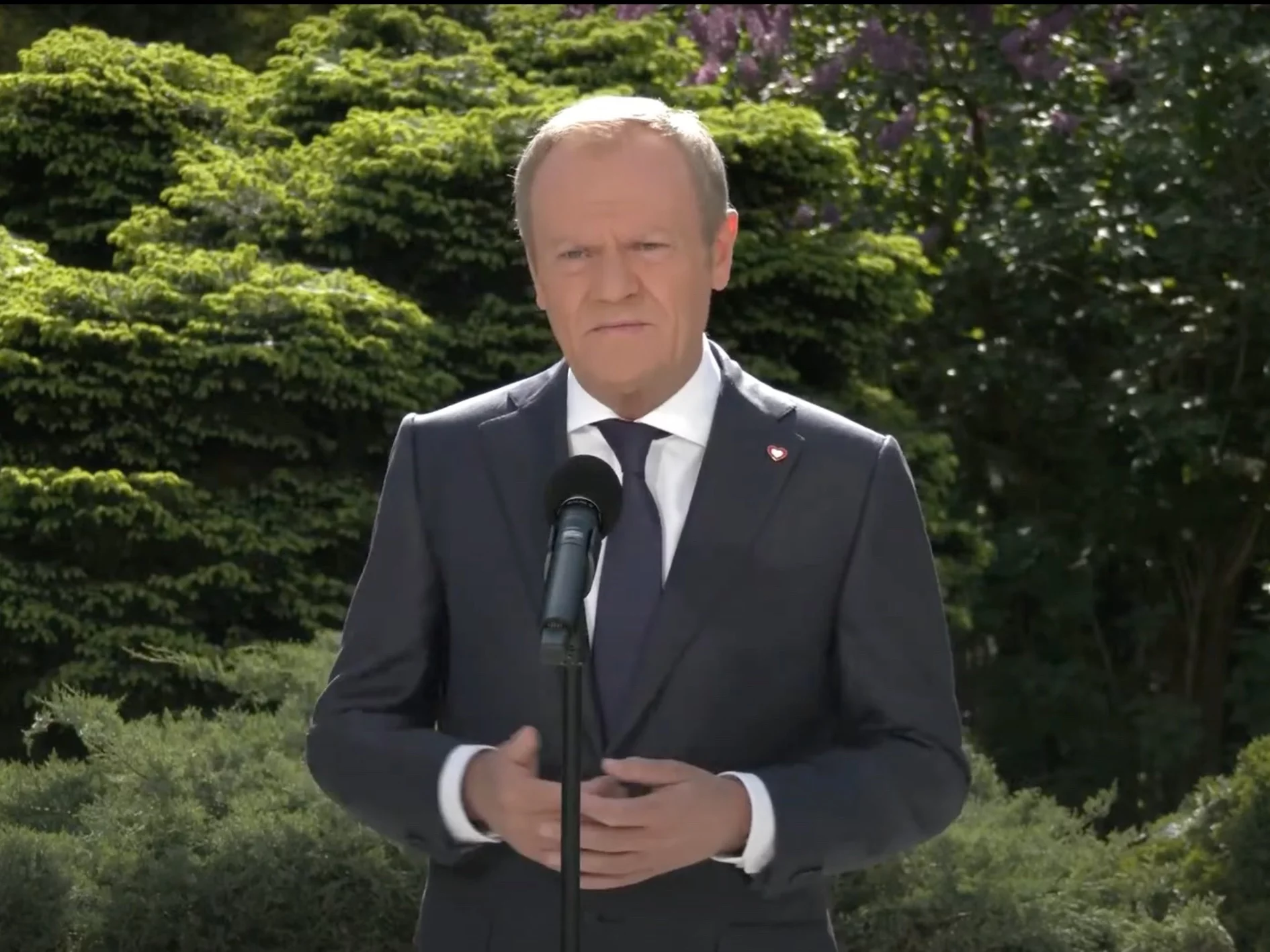 Premier Donald Tusk podczas wygłaszania oświadczenia