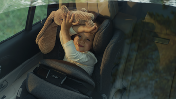 CYBEX – fotelik samochodowy z poduszką bezpieczeństwa chroniącą całe ciało dziecka