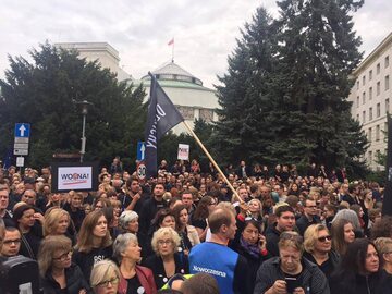 "Czarny protest" przed Sejmem