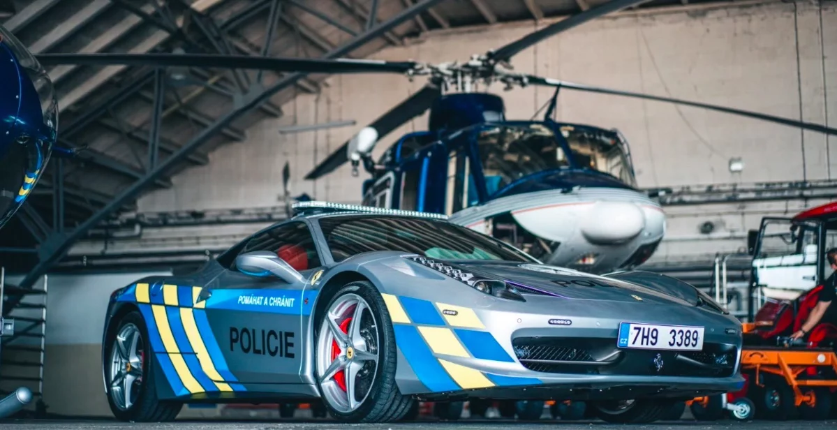 Ferrari czeskiej policji