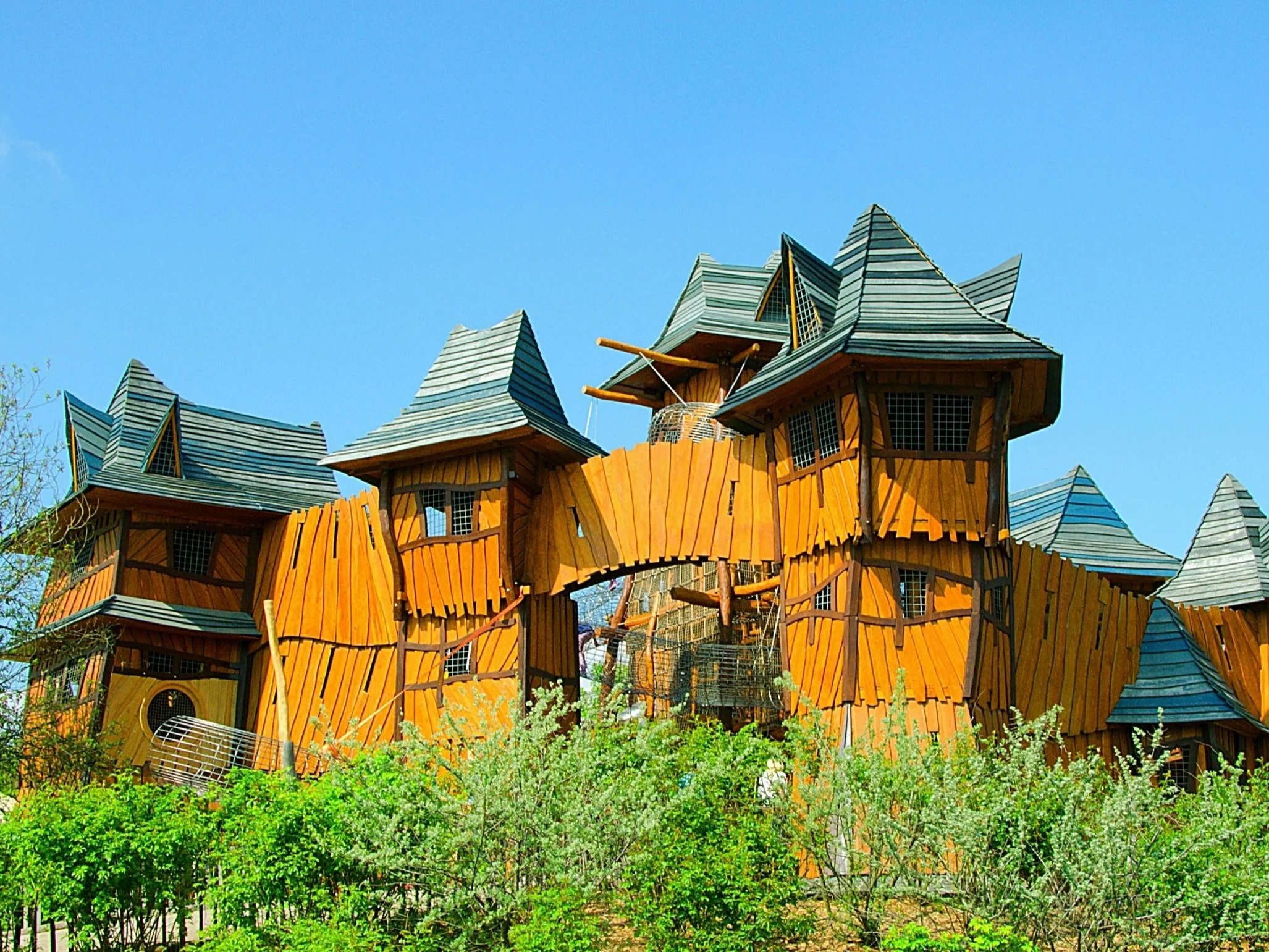 Nazywają go najbrzydszym parkiem rozrywki. Znajduje się tylko 2 godziny od Karpacza