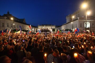 Czwartkowy protest przed pałacem prezydenckim