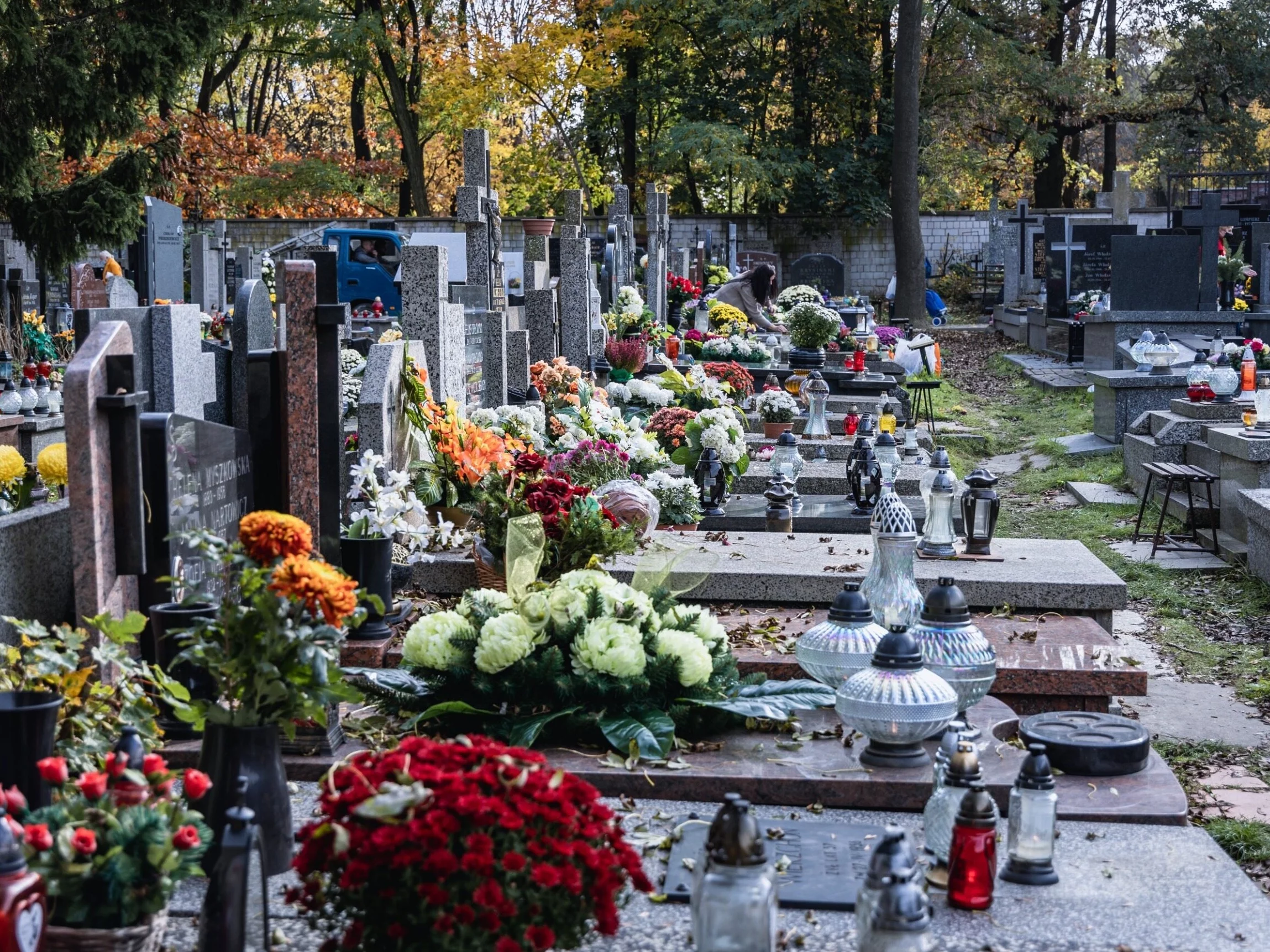 Czy na L4 można iść na cmentarz? Jest najważniejszy warunek