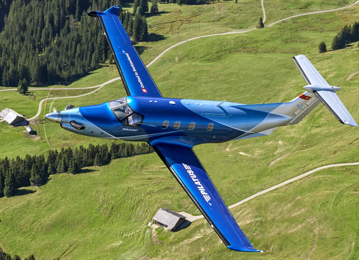 Szwajcarski samolot Pilatus PC-12 NGX