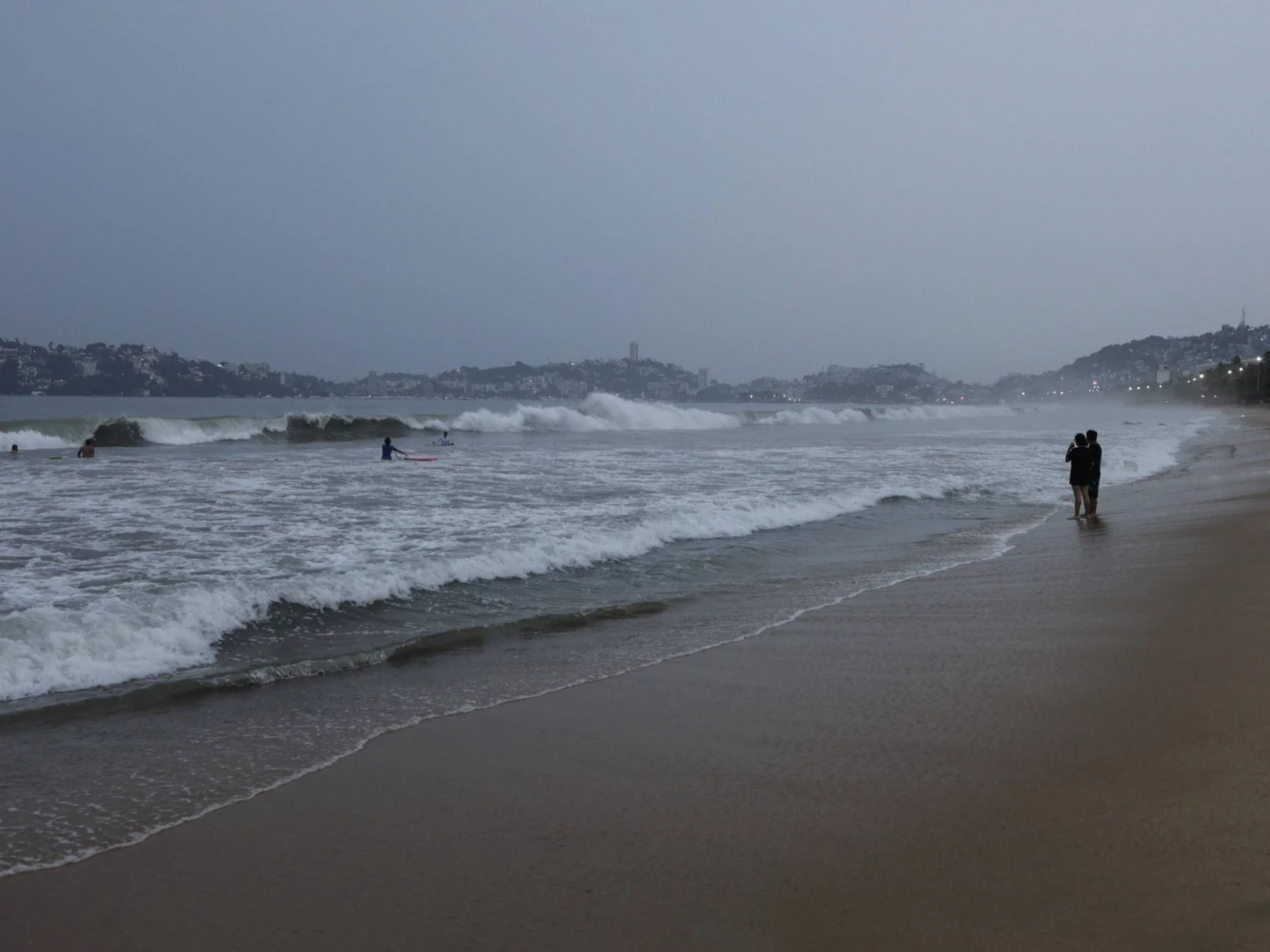 Acapulco przed nadejściem huraganu Otis