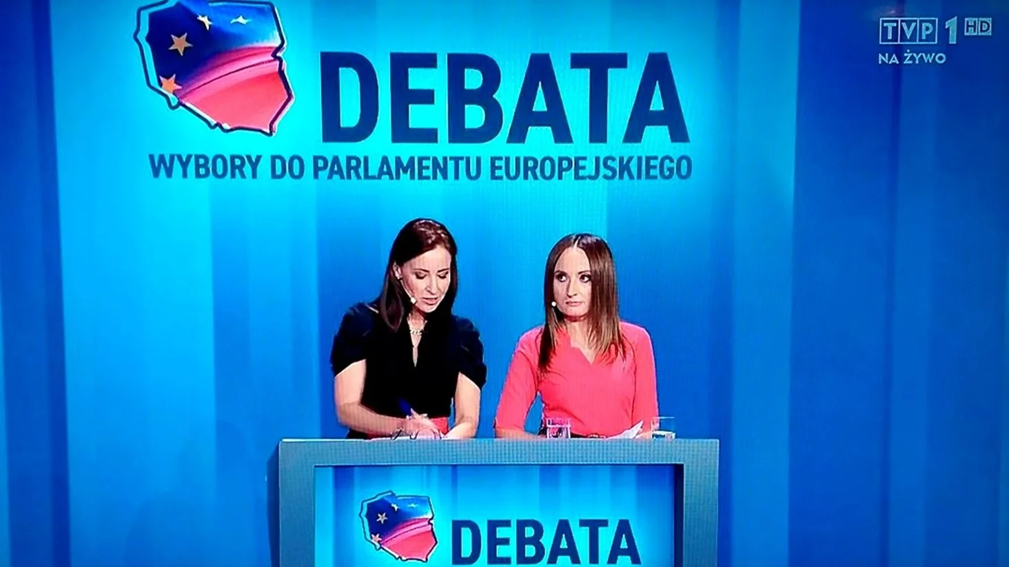 Dorota Wysocka-Schnepf i Justyna Dobrosz-Oracz podczas debaty w TVP