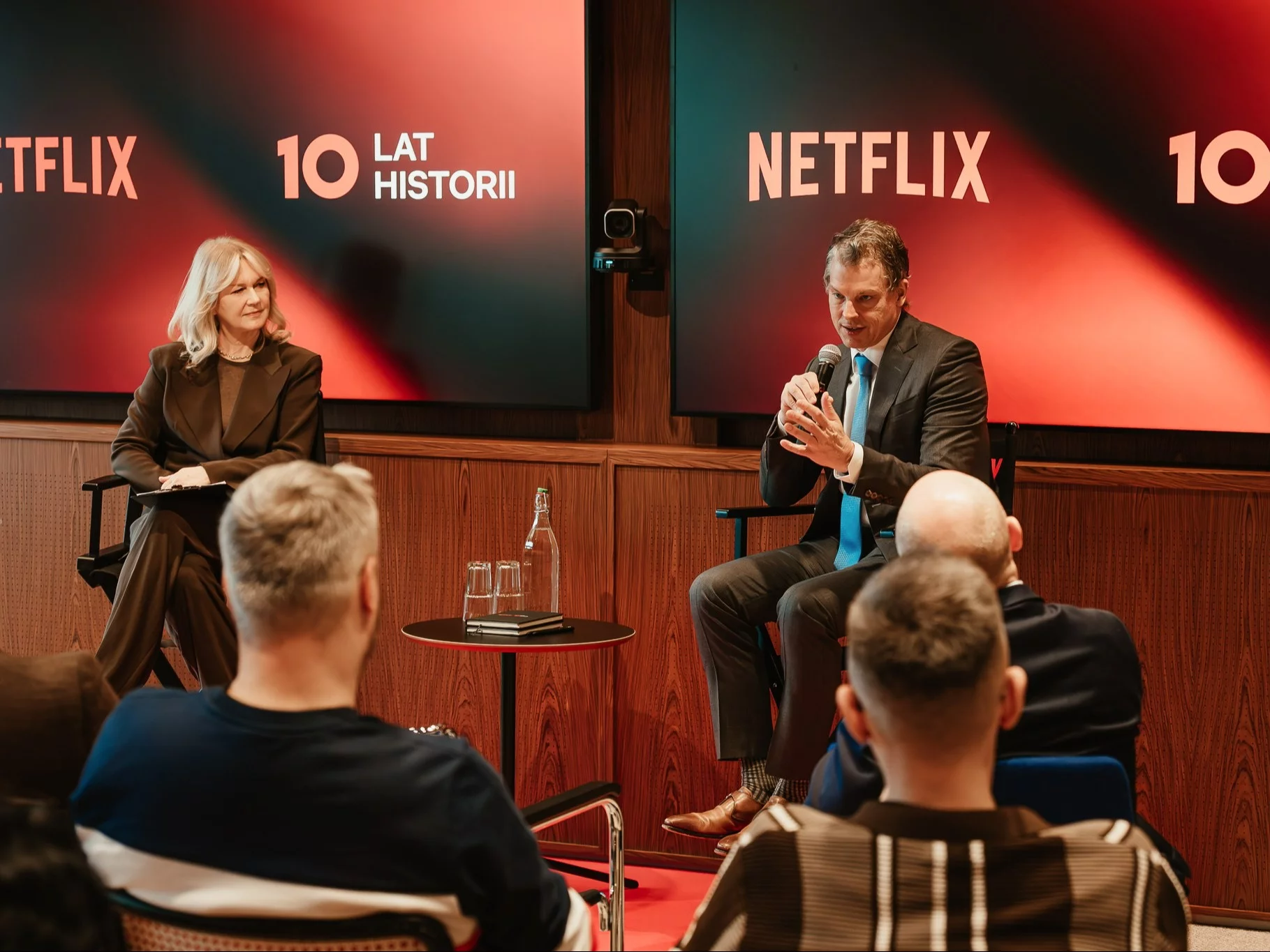 Grażyna Torbicka i Greg Peters podczas konferencji z okazji 10 lat Netflixa w polsce