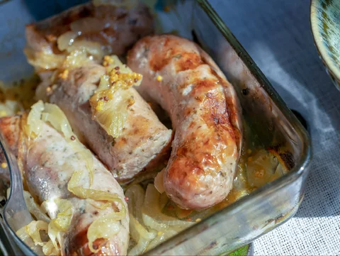 Biała kiełbasa z cebulką