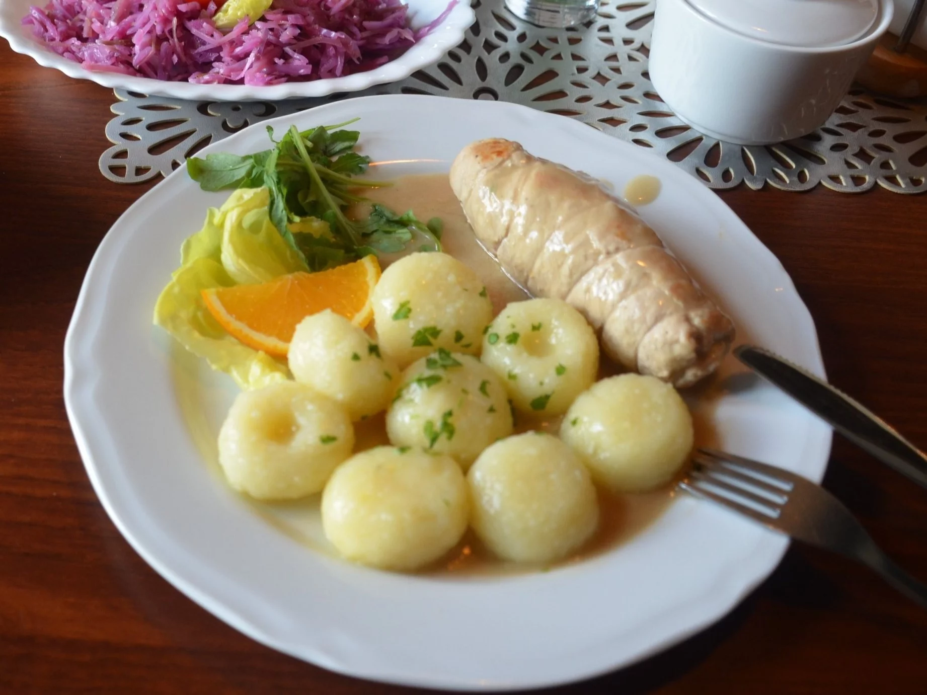 Dodaję 2 łyżki do klusek śląskich. Ten prosty patent sprawia, iż rozpływają się w ustach