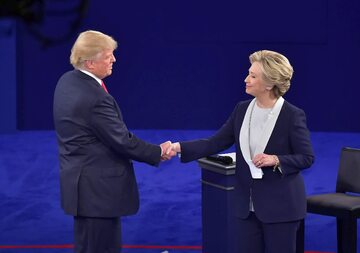 Donald Trump i Hillary Clinton podczas jednej z debat przed wyborami prezydenckimi