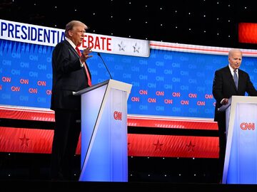 Donald Trump i Joe Biden podczas debaty prezydenckiej w USA