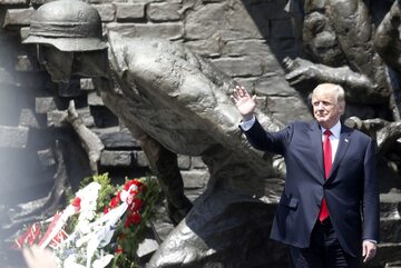 Donald Trump na pl. Krasińskich