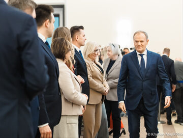 Donald Tusk i Izabela Leszczyna przed jednym z posiedzeń rządu