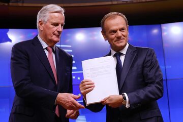 Donald Tusk i Michel Barnier